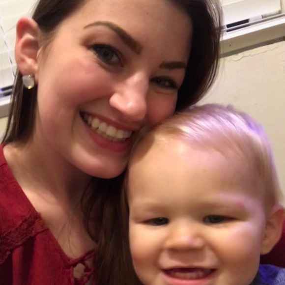 Meet your Posh Ambassador, Laura & Emily - Picture 3 of 4